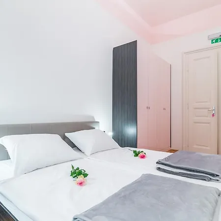 Apartament Munda House *
