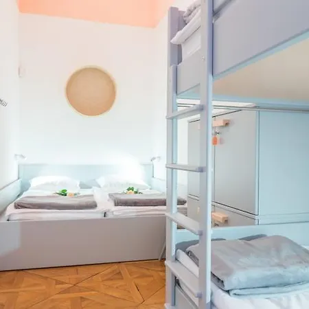 Apartament Munda House